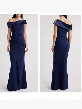 Chiara Boni La Petite Robe Koppany Ruched Off the Shoulder
Mermaid gown blue 40